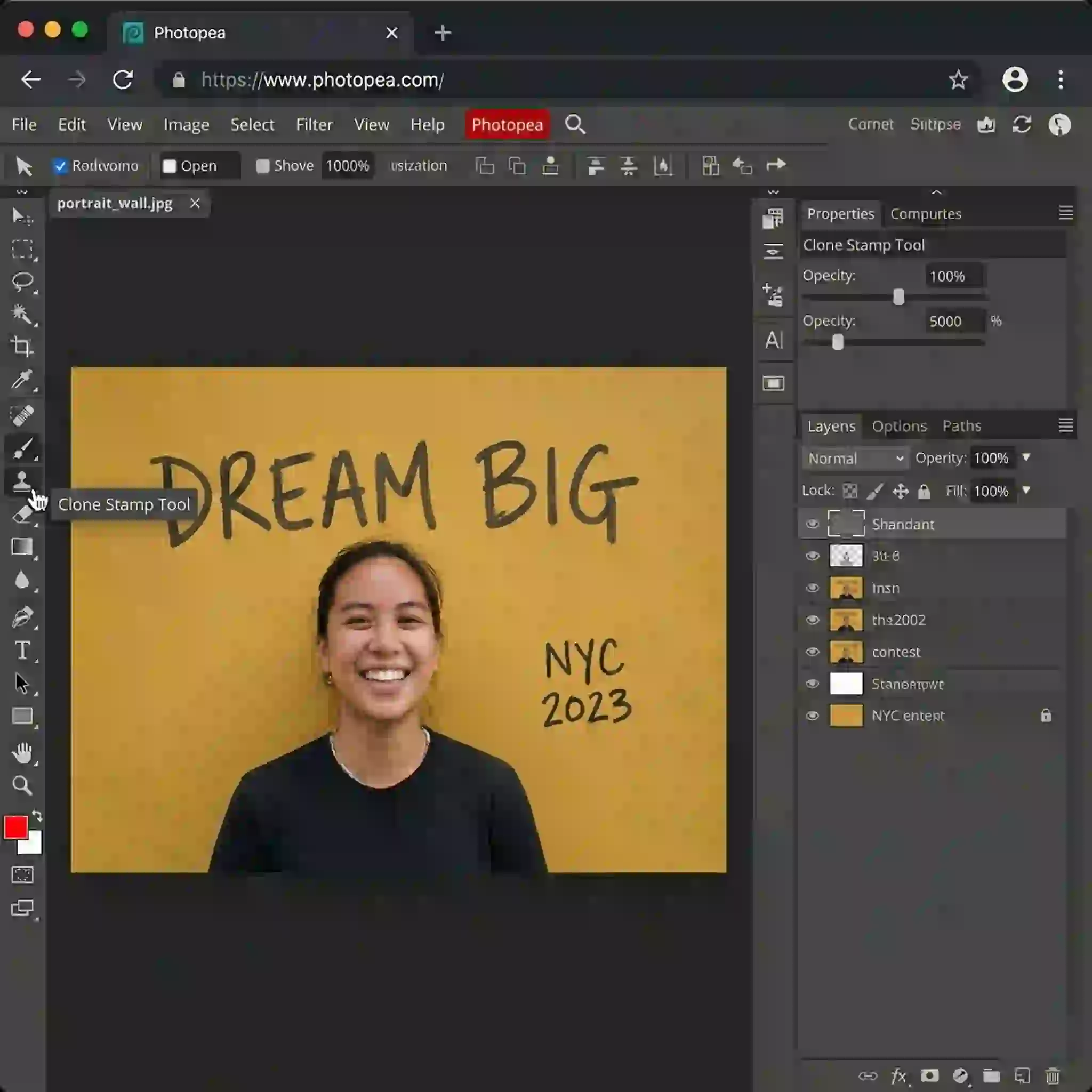 Selecting Clone Stamp tool